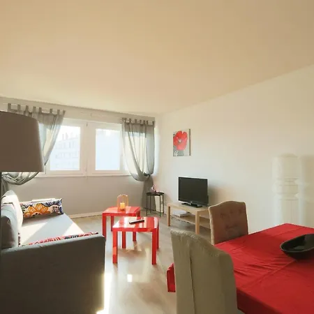 Bright Flat #parking #tours #town Centre 图尔